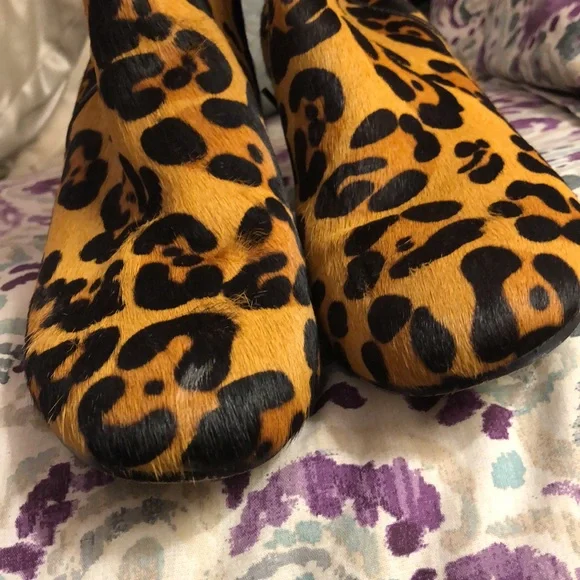 EUC Urban Outfitters Thelma Leopard Print Ankle Boots Size 8 - Picture 13 of 15